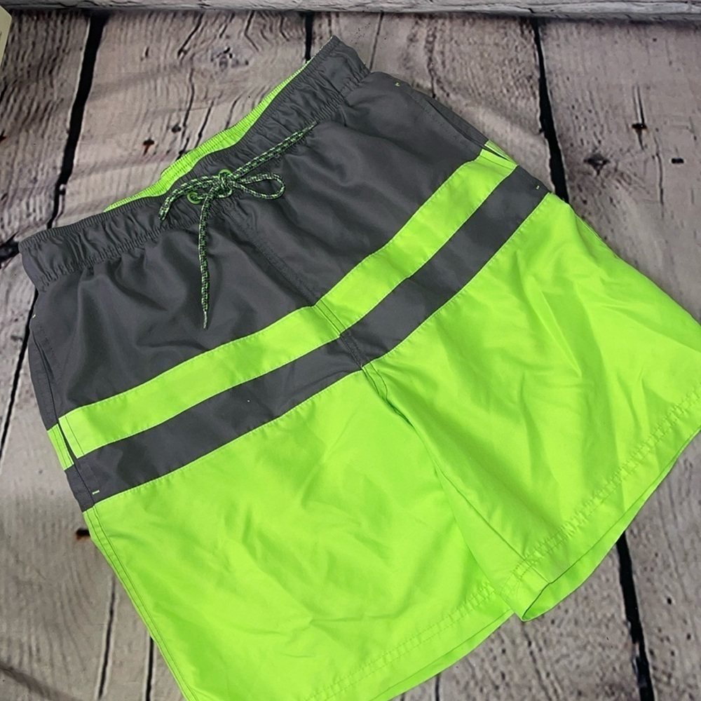 Swim trunks men’s small